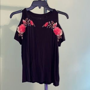 Black Shoulder Cut-out Shirt